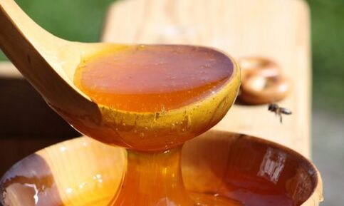 Honig, um Alkohol aufzugeben